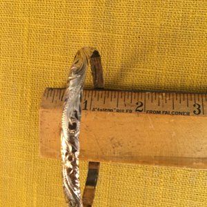 Silver bracelet with floral engraving- small!